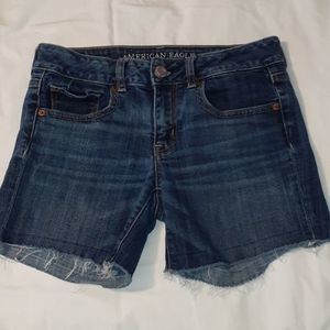American Eagle Outfitters Midi Denim Jean Shorts 4‎